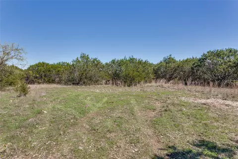 9116 Hilltop Dr, Cleburne, TX 76033