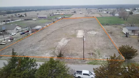 5696 County Road 1114, Greenville, TX 75401