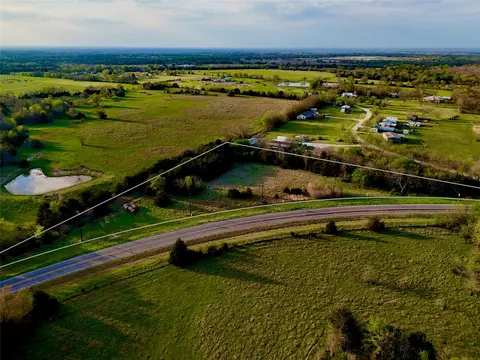 025 Fm 2194, Celeste, TX 75423