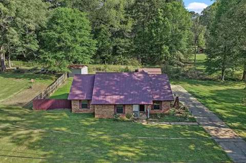 428 Shady Wood Ln, Haughton, LA 71037