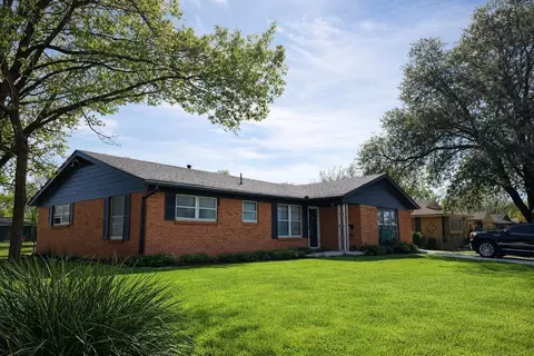 1312 E Mitchell St, Arlington, TX 76010