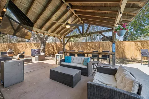 5 Cimarron Ct, Trophy Club, TX 76262