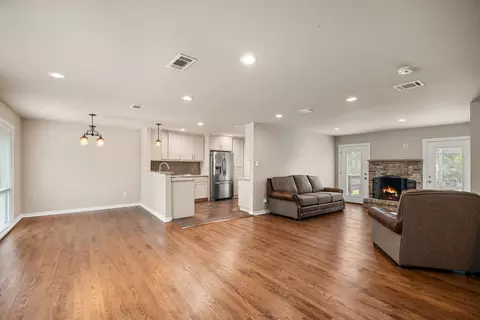 936 N Buckner Blvd, Dallas, TX 75218