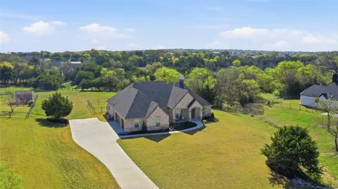 1824 Oak Bend Trl, Weatherford, TX 76085