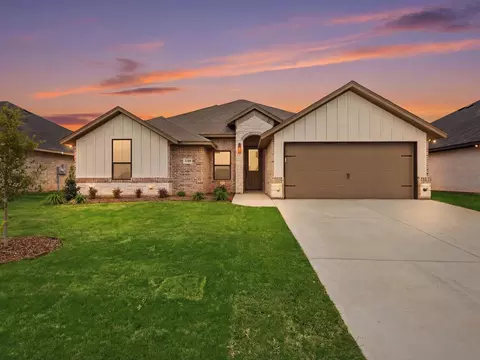 1360 Oleander Dr, Tolar, TX 76476