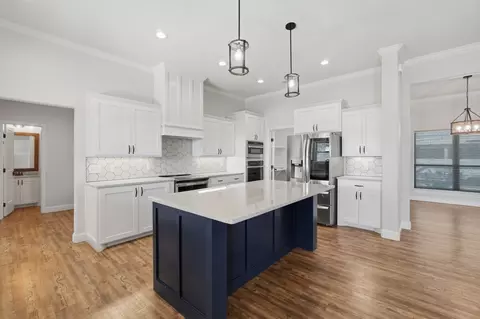 Kitchen - 107 Beechcraft Rd, Abilene, TX 79602 photo 2 of 3