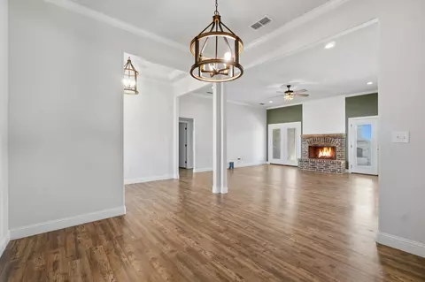 Living - 107 Beechcraft Rd, Abilene, TX 79602 photo 2 of 5