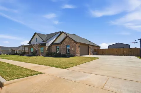 Exterior - 107 Beechcraft Rd, Abilene, TX 79602 photo 3 of 7