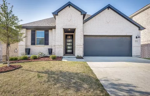 2516 Acadia Dr, Corinth, TX 76210