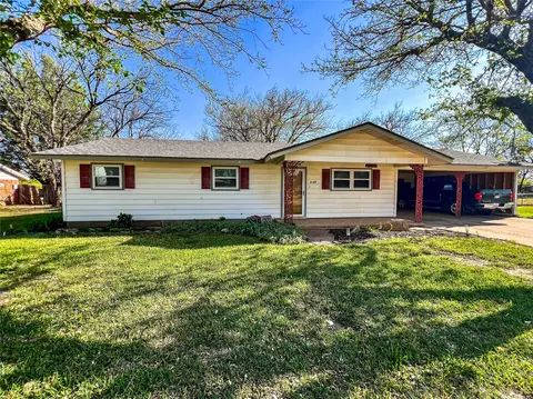 1009 N 7th St, Haskell, TX 79521