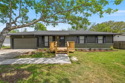 535 N Stefka Dr, Robinson, TX 76706