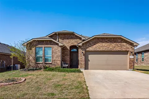 1212 Dublin Dr, Cleburne, TX 76033