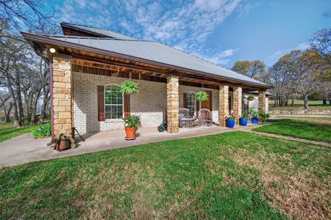 411 Valley Rd, Weatherford, TX 76087