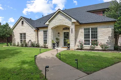 2306 Chandler Ct, Sherman, TX 75092
