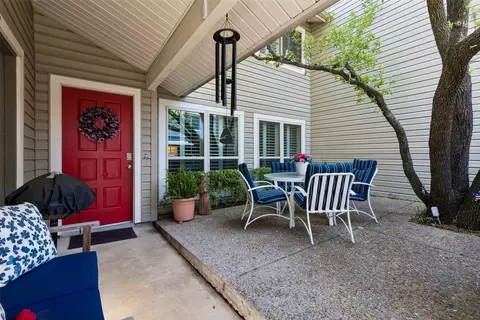 7450 Holly Hill Dr #124, Dallas, TX 75231