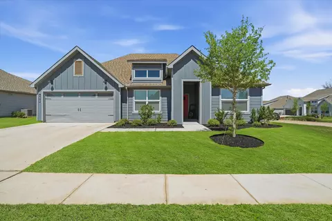 4028 Cornerstone Cir, Granbury, TX 76048