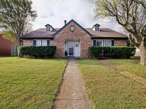 431 Whitney St, Cedar Hill, TX 75104