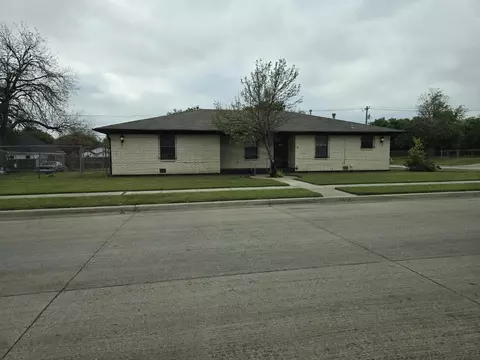 5833 Geddes Ave, Fort Worth, TX 76107