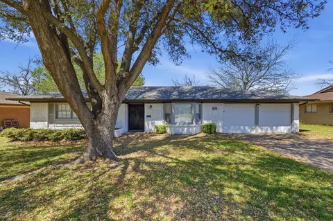 6028 Walraven Cir, Fort Worth, TX 76133
