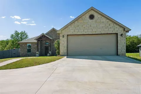 4114 Seminole Trl, Granbury, TX 76048