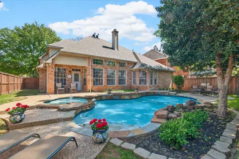 2905 Woodway Dr, Flower Mound, TX 75028