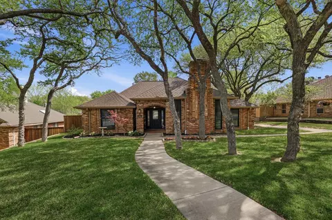3913 Woodstock Dr, Colleyville, TX 76034
