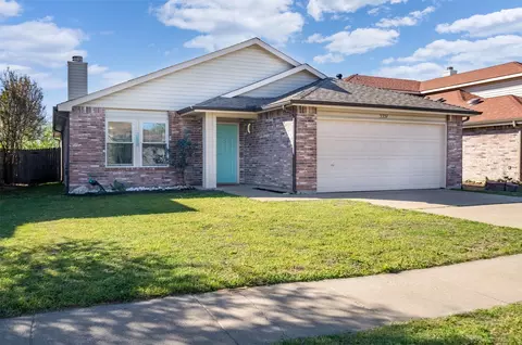 5357 Kingsknowe Pkwy, Fort Worth, TX 76135