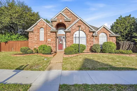 8501 Mustang Dr, Irving, TX 75063