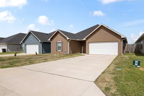 347 Preston Rd, Mabank, TX 75147