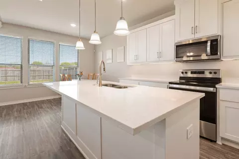 347 Preston Rd, Mabank, TX 75147