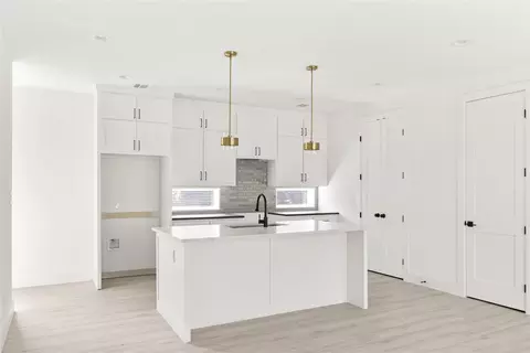 4711 Sylvester St, Dallas, TX 75219