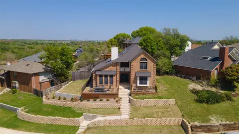 2711 Spyglass Dr, Carrollton, TX 75007