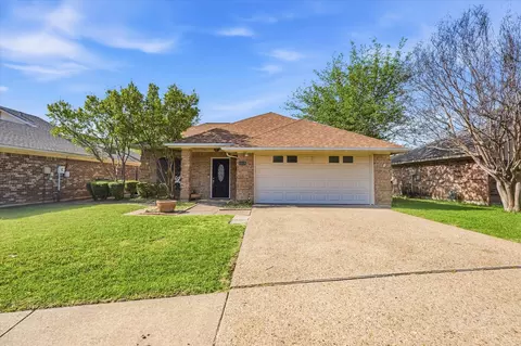 2838 Big Oaks Dr, Garland, TX 75044