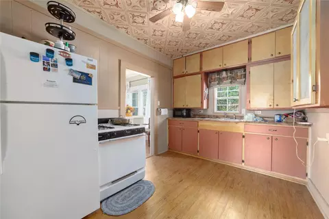 Kitchen - 601 E Ross Ave, De Leon, TX 76444 photo 1 of 1