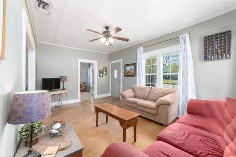 Living - 601 E Ross Ave, De Leon, TX 76444 photo 2 of 3