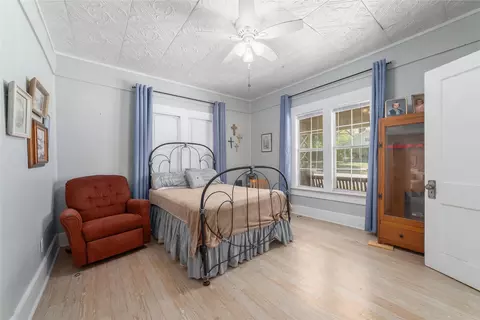Bedroom - 601 E Ross Ave, De Leon, TX 76444 photo 4 of 4