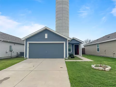 715 Deerfern Dr, Princeton, TX 75407