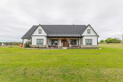 4886 County Road 1037, Celeste, TX 75423
