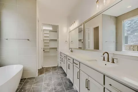 Bath - 950 Heatherbrook Dr, Prosper, TX 75078 photo 2 of 7
