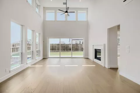 Living - 950 Heatherbrook Dr, Prosper, TX 75078 photo 1 of 3
