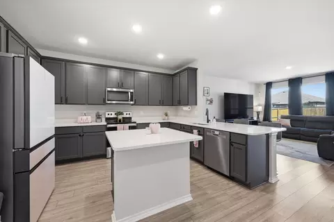 964 Ravenwood Ln, Van Alstyne, TX 75495