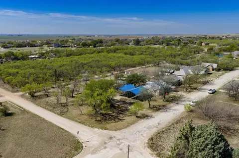 814 Texas St, Stamford, TX 79553