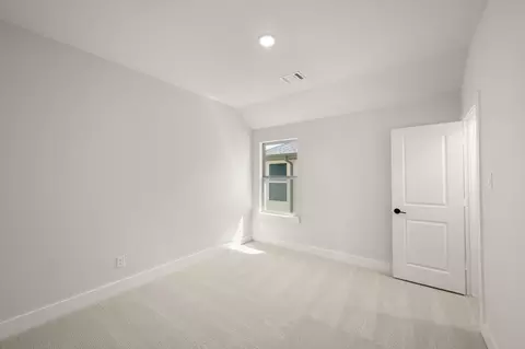 Bedroom - 1632 Ginger Ln, Argyle, TX 76226 photo 6 of 9