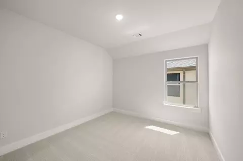 Bedroom - 1632 Ginger Ln, Argyle, TX 76226 photo 7 of 9