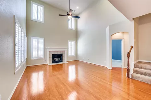 3912 Sovereign Dr, Bedford, TX 76021