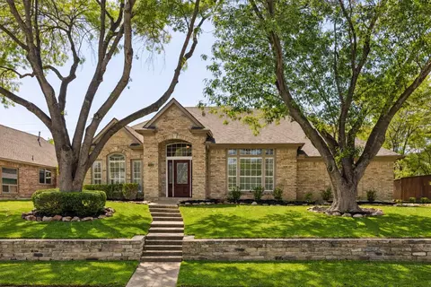 821 Shorewood Dr, Coppell, TX 75019