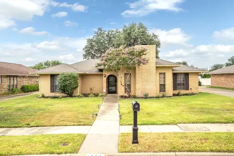 2214 Valley Ml, Carrollton, TX 75006