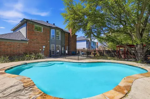1520 Warwick Dr, Mansfield, TX 76063
