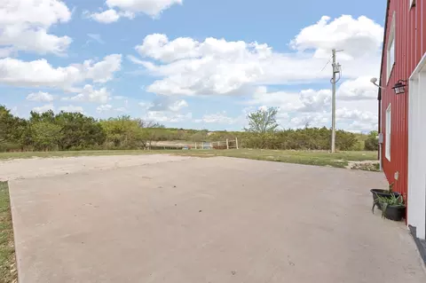 Exterior - 420 Overlook Dr, Cleburne, TX 76033 photo 5 of 6