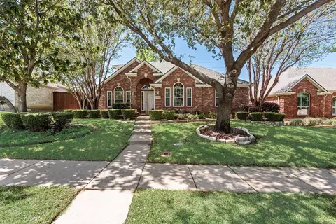 2112 Wallbrook Dr, Lewisville, TX 75067